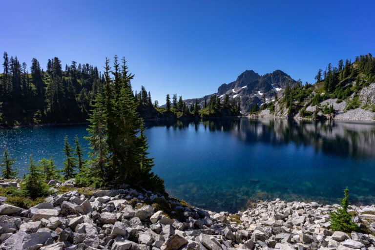 The 20 Best Hikes near Seattle: A Complete Hiking Guide