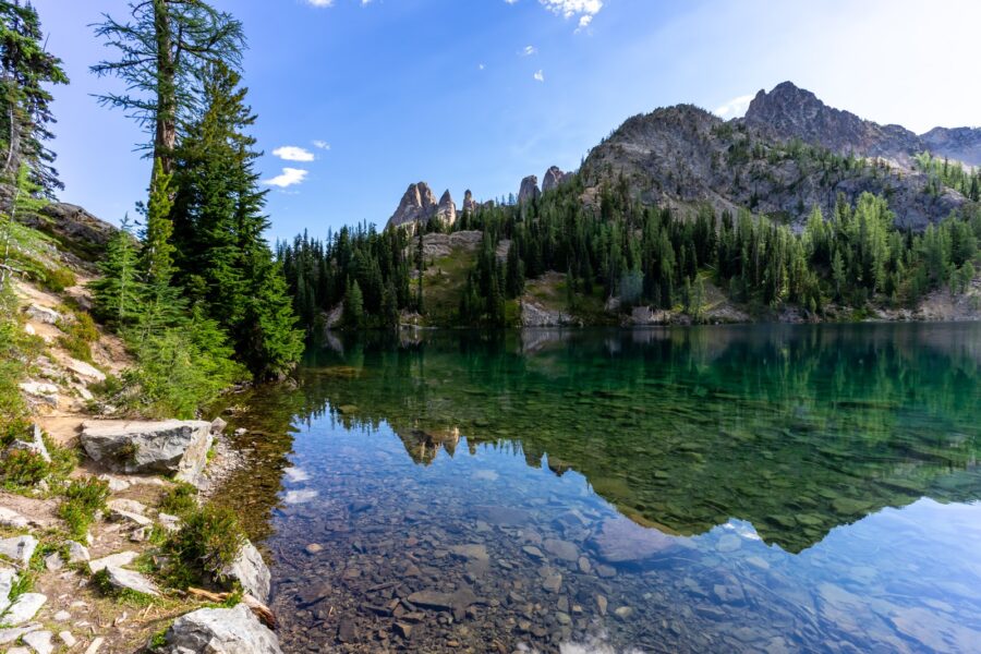 9 Amazing Hikes in North Cascades National Park