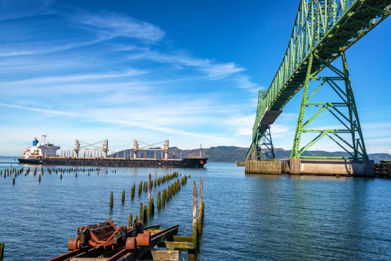 The Best Things to Do in Astoria, Oregon (Eat, Stay, & Play)