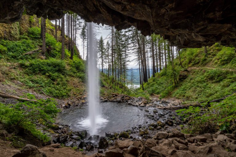 25 Staggeringly Beautiful Places to Visit in Oregon